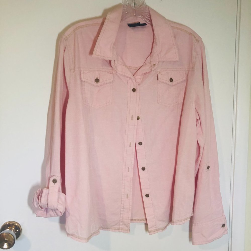 Sonoma Western style shirt with long or Roll up Sleeves Size S